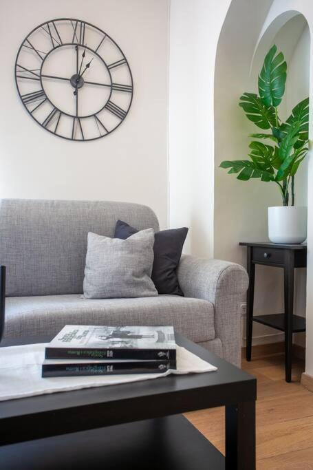 Myrentalinn - - Trastevere Arch Apartment