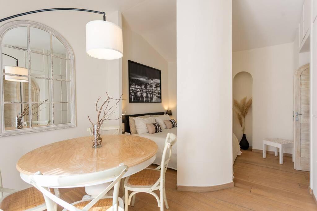 Myrentalinn - - Trastevere Arch Apartment